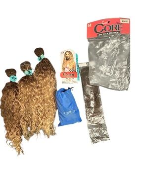NEW CORE Wavy Synthetic Hair Bundles in Honey Blonde and Blow dryer Cap